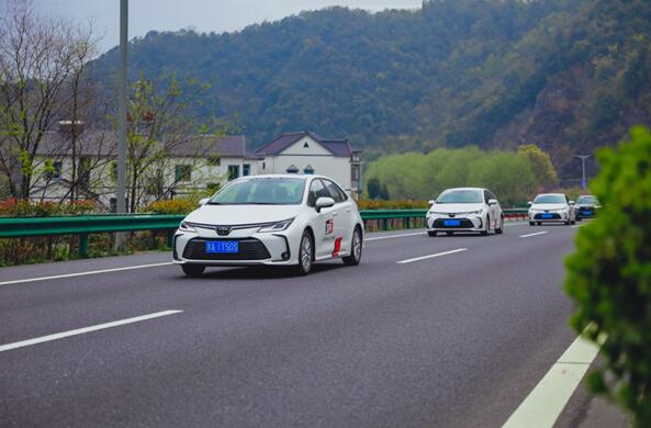 打卡“中国秋名山”卡罗拉GR SPORT运动版再现山路漂移